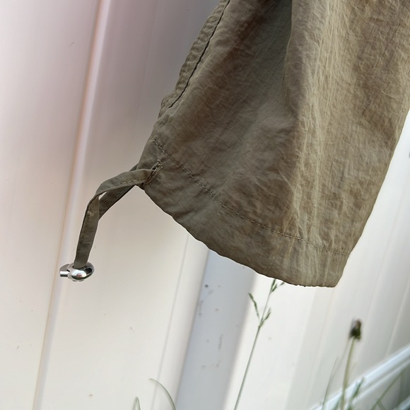 Parachute Pants Army Green with draw string waist and pant let, 3 pocket size M - Picture 5 of 10